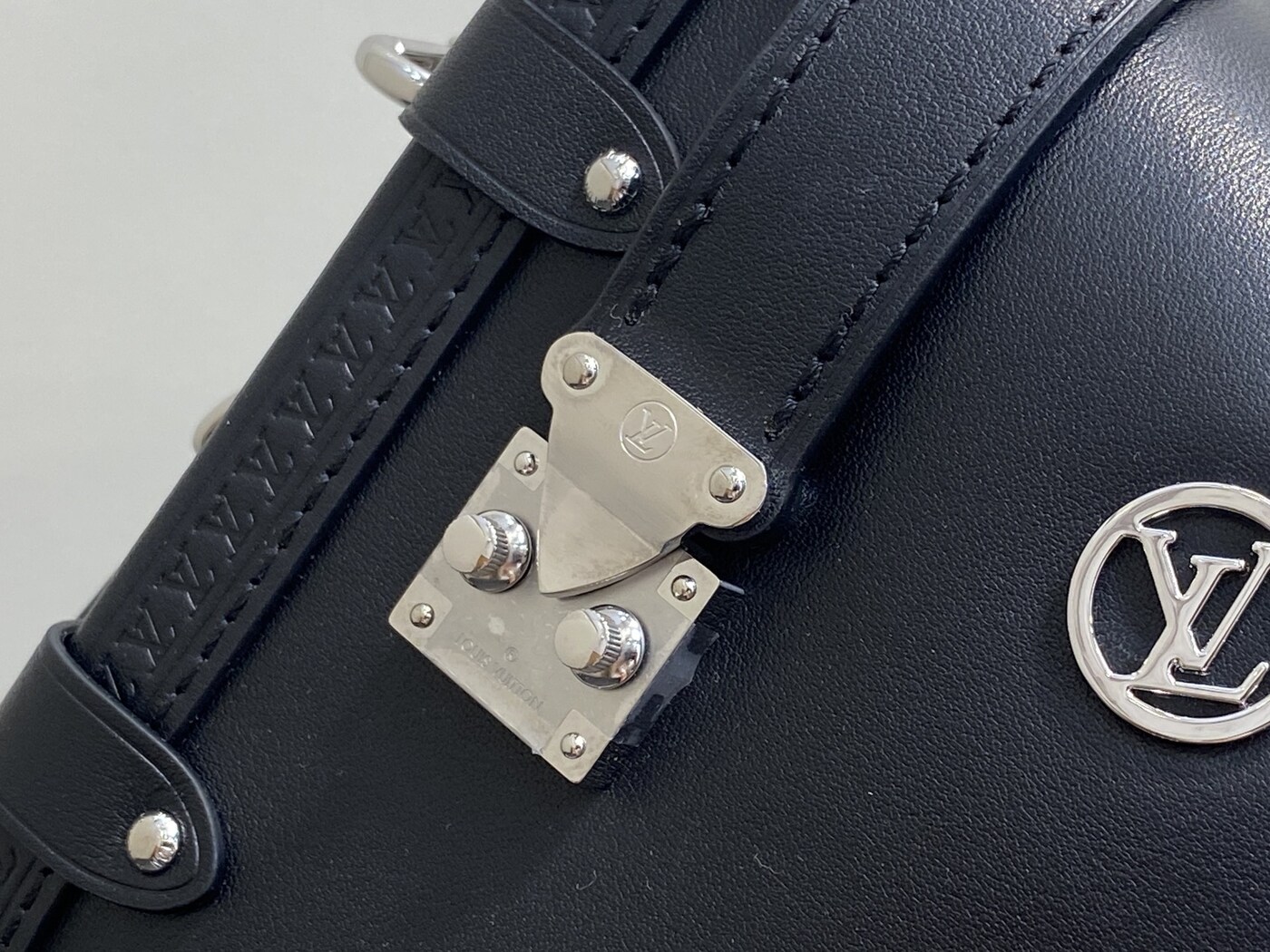 94b9a11f8b66546df2d9331a31b22c56_1761637113_2172.jpg 94b9a11f8b66546df2d9331a31b22c56_1761637113_2172.jpg