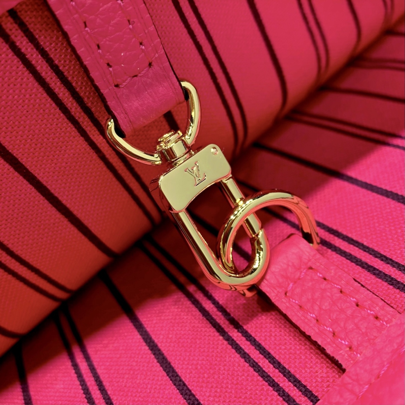 94b9a11f8b66546df2d9331a31b22c56_1761643393_5547.jpg 94b9a11f8b66546df2d9331a31b22c56_1761643393_5547.jpg