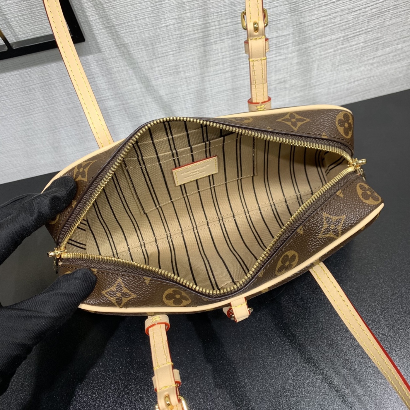 94b9a11f8b66546df2d9331a31b22c56_1761643616_9793.jpg 94b9a11f8b66546df2d9331a31b22c56_1761643616_9793.jpg