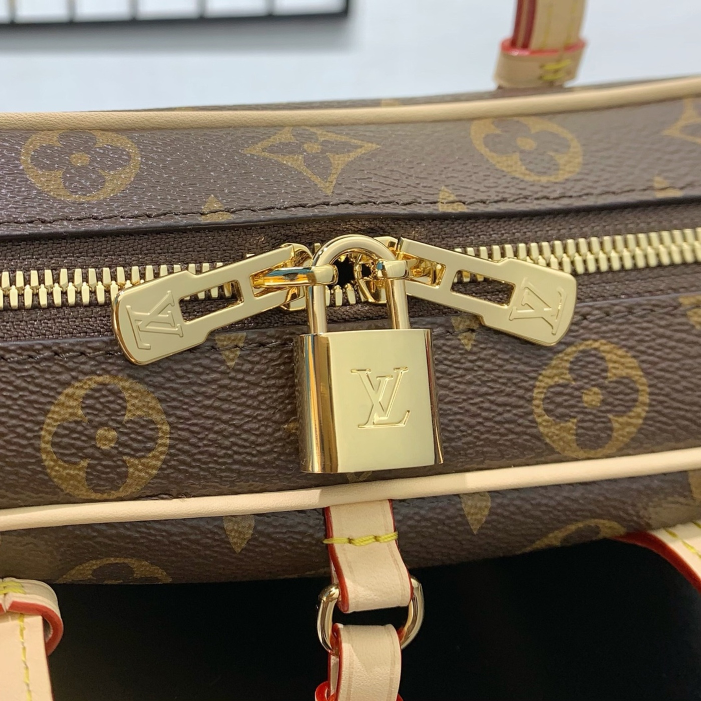 94b9a11f8b66546df2d9331a31b22c56_1761643618_2548.jpg 94b9a11f8b66546df2d9331a31b22c56_1761643618_2548.jpg