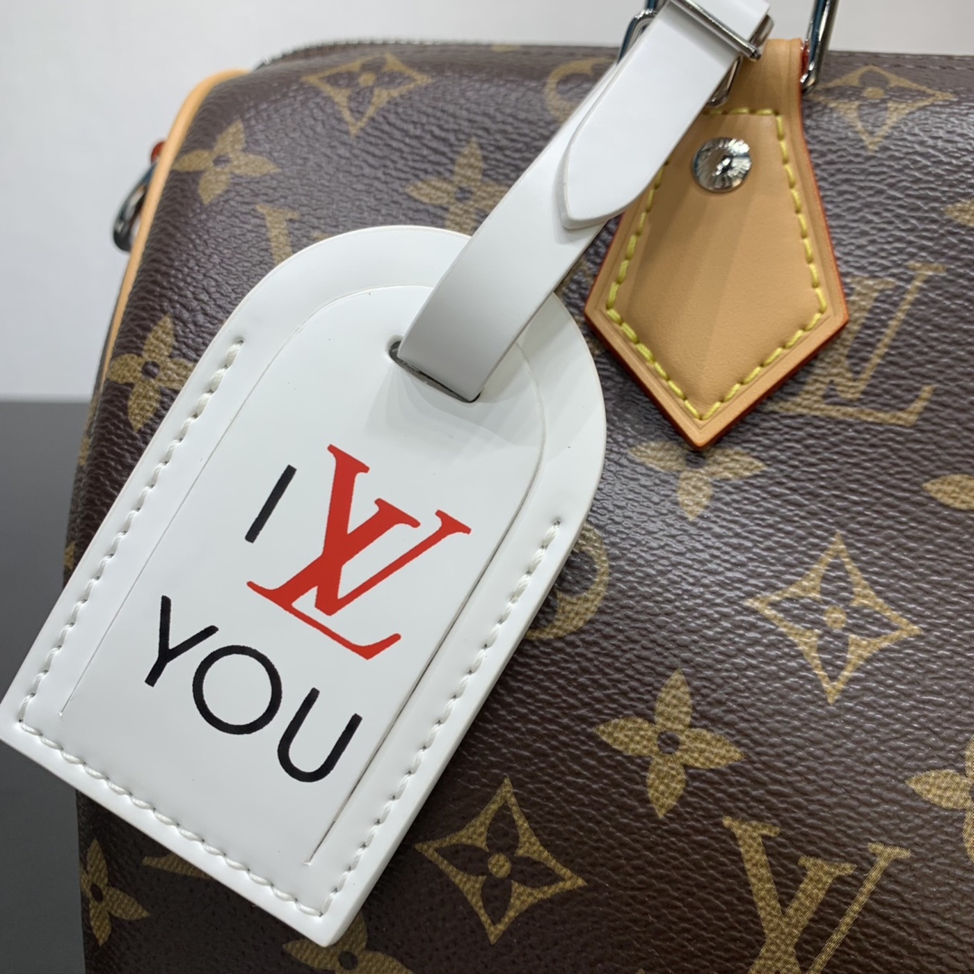 94b9a11f8b66546df2d9331a31b22c56_1761643876_1735.jpg 94b9a11f8b66546df2d9331a31b22c56_1761643876_1735.jpg