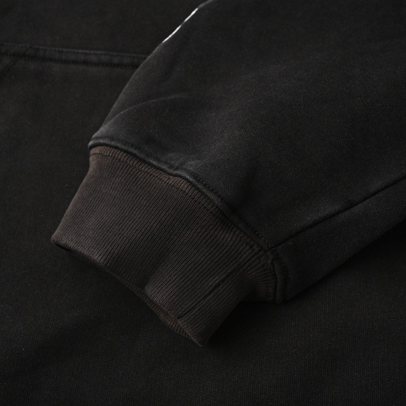 c030a0a18986527c27ed225725c7a6cc_1761358362_5765.jpg c030a0a18986527c27ed225725c7a6cc_1761358362_5765.jpg