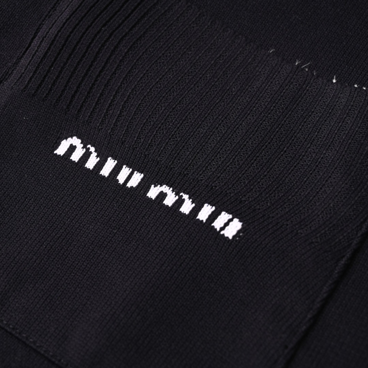 c030a0a18986527c27ed225725c7a6cc_1761363237_0841.jpg c030a0a18986527c27ed225725c7a6cc_1761363237_0841.jpg