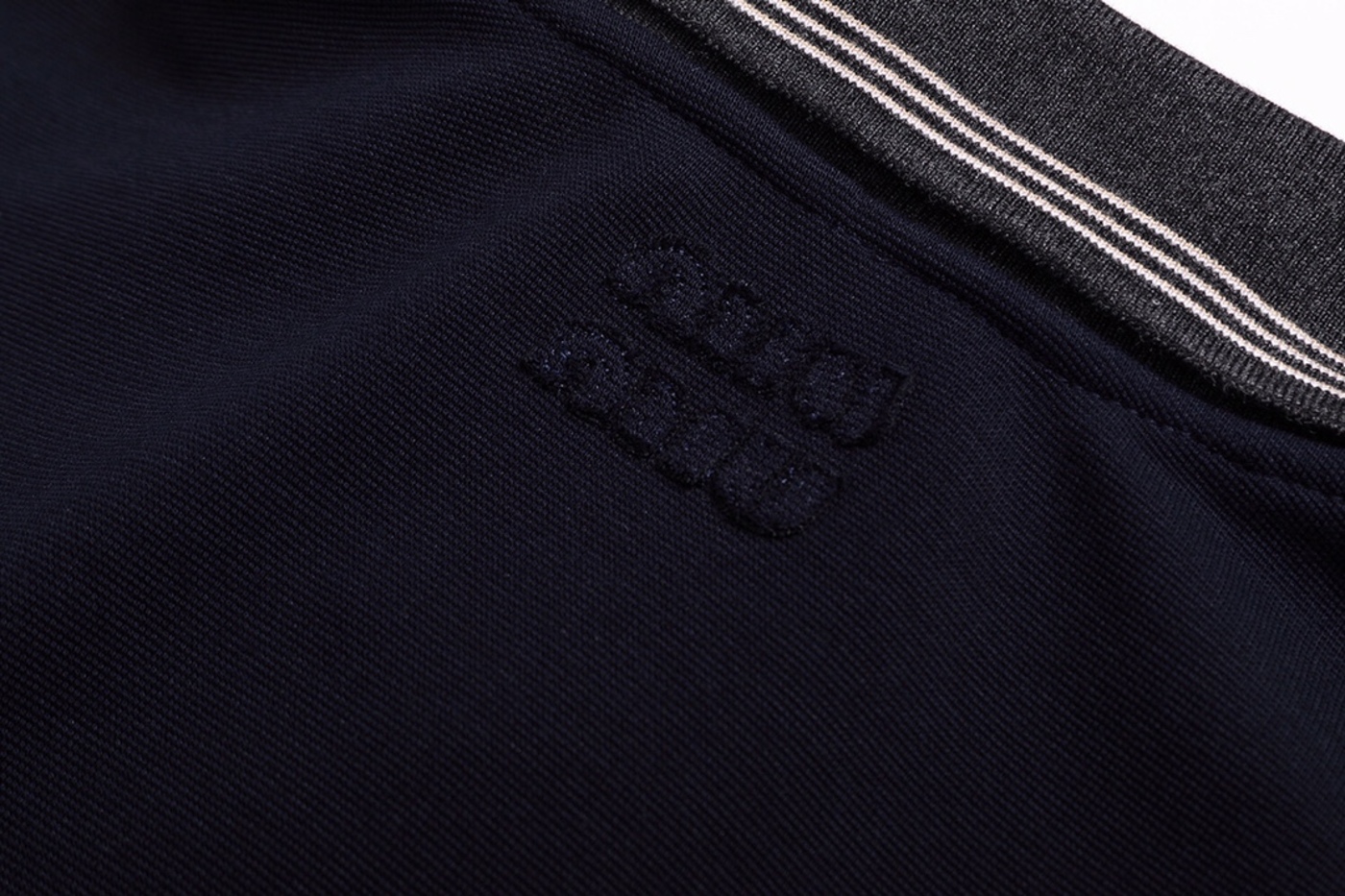 05aab9c7d884e703a0a8f8d554c3bfeb_1762509028_4809.jpg 05aab9c7d884e703a0a8f8d554c3bfeb_1762509028_4809.jpg