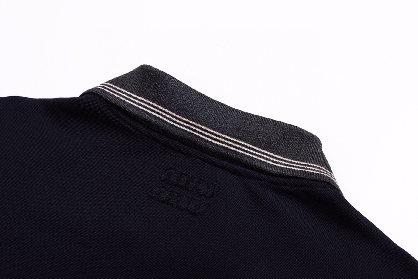 05aab9c7d884e703a0a8f8d554c3bfeb_1762509028_6587.jpg 05aab9c7d884e703a0a8f8d554c3bfeb_1762509028_6587.jpg