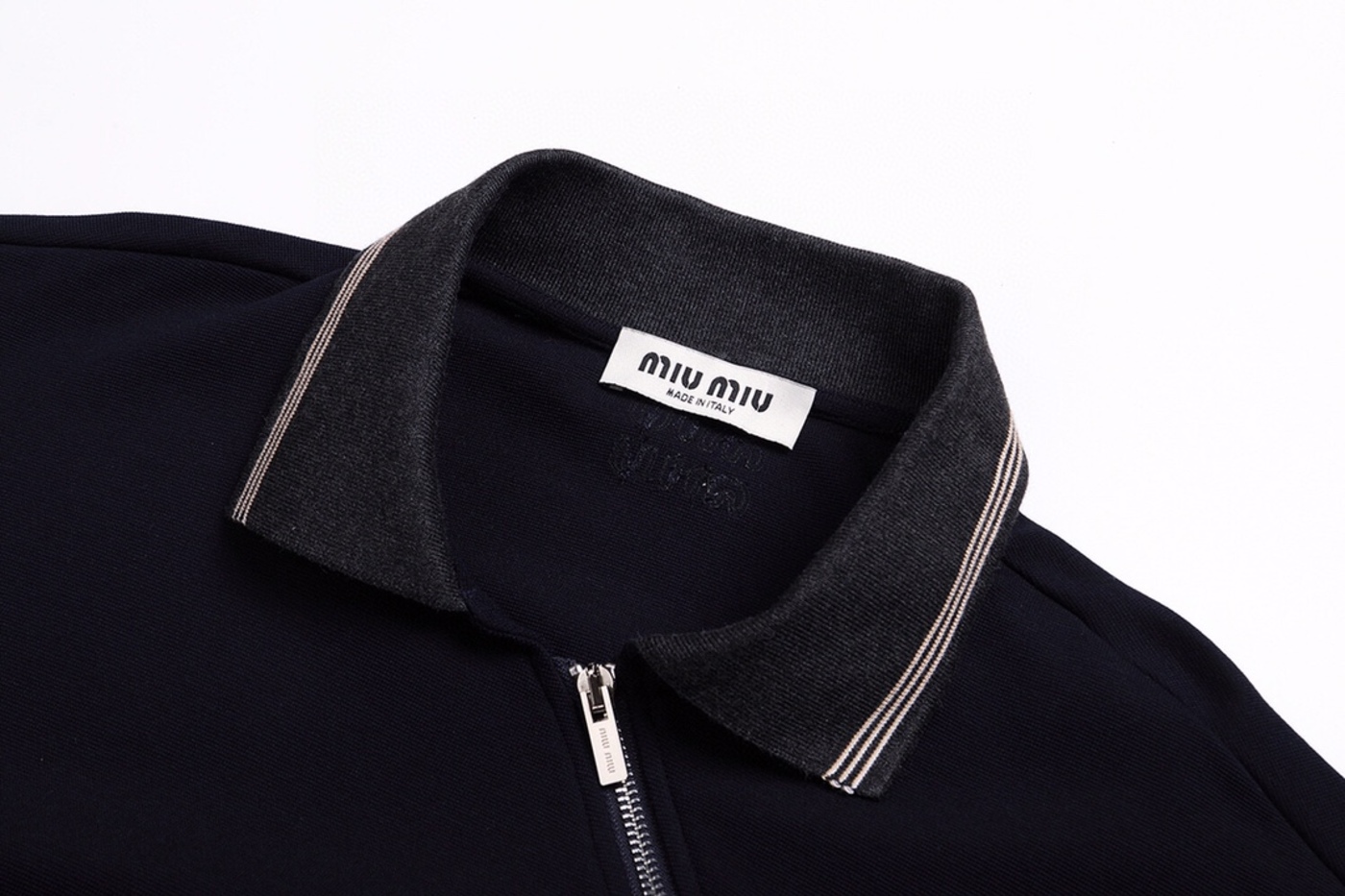 05aab9c7d884e703a0a8f8d554c3bfeb_1762509028_8319.jpg 05aab9c7d884e703a0a8f8d554c3bfeb_1762509028_8319.jpg