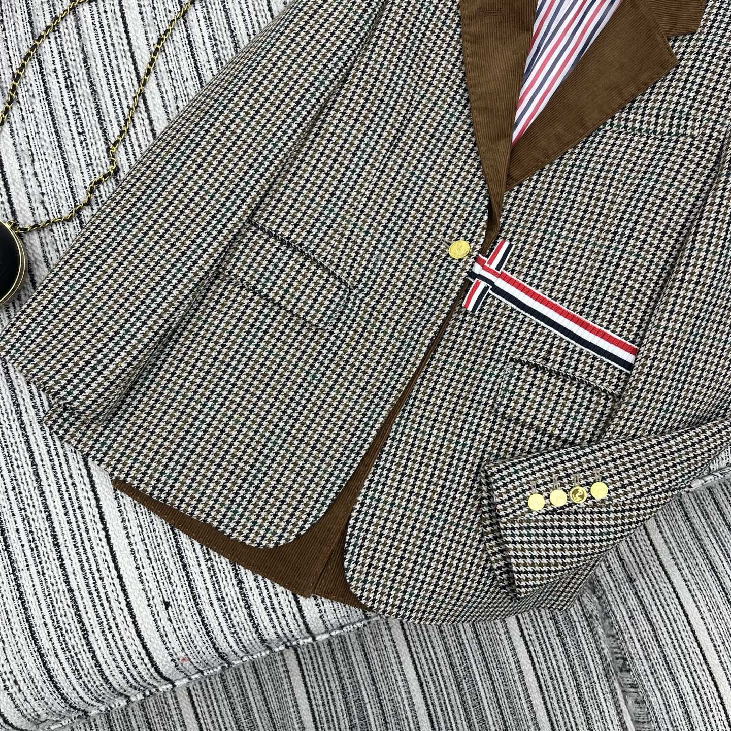 2c08e0afbeaa1875417b59ea5179483d_1762240946_3685.jpg 2c08e0afbeaa1875417b59ea5179483d_1762240946_3685.jpg