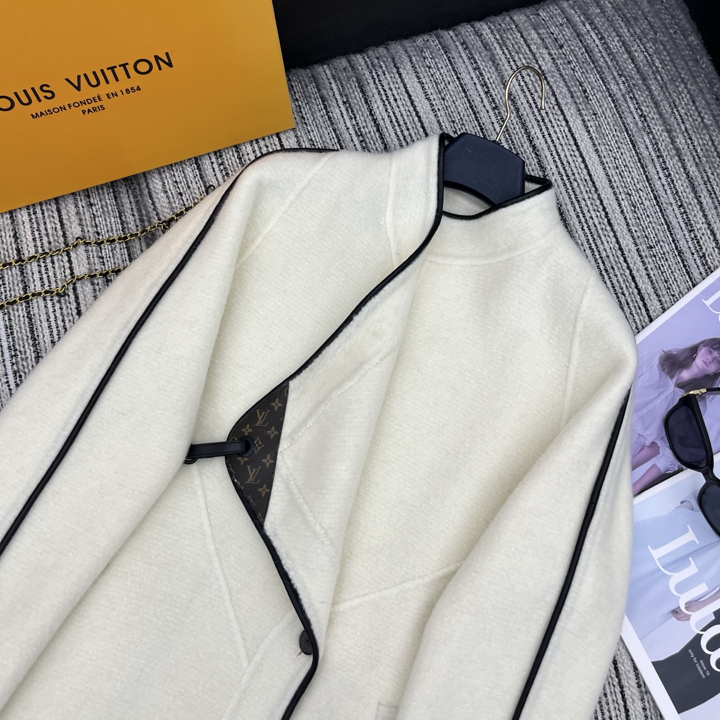 2c08e0afbeaa1875417b59ea5179483d_1762243613_0806.jpg 2c08e0afbeaa1875417b59ea5179483d_1762243613_0806.jpg