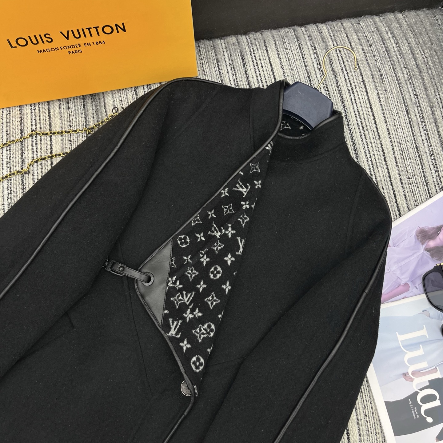 2c08e0afbeaa1875417b59ea5179483d_1762243712_1756.jpg 2c08e0afbeaa1875417b59ea5179483d_1762243712_1756.jpg