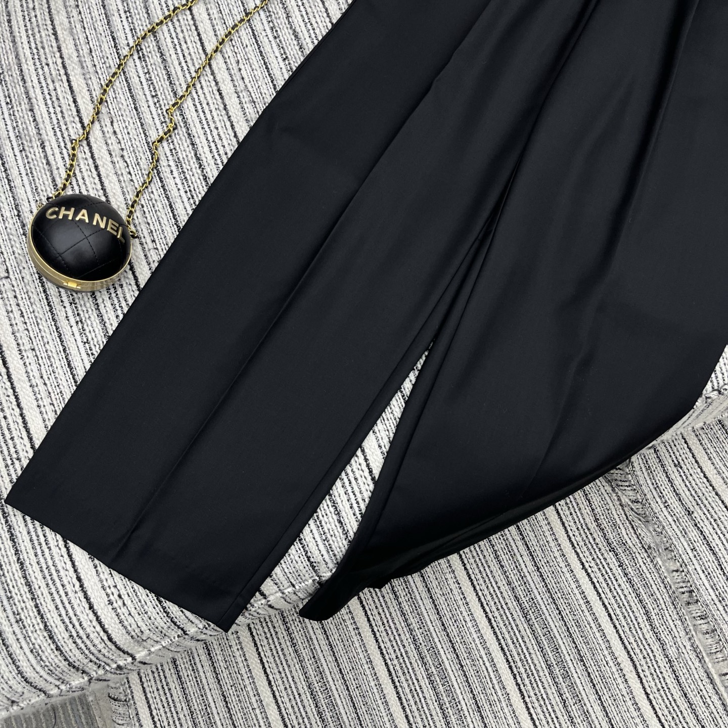 2c08e0afbeaa1875417b59ea5179483d_1762244299_796.jpg 2c08e0afbeaa1875417b59ea5179483d_1762244299_796.jpg