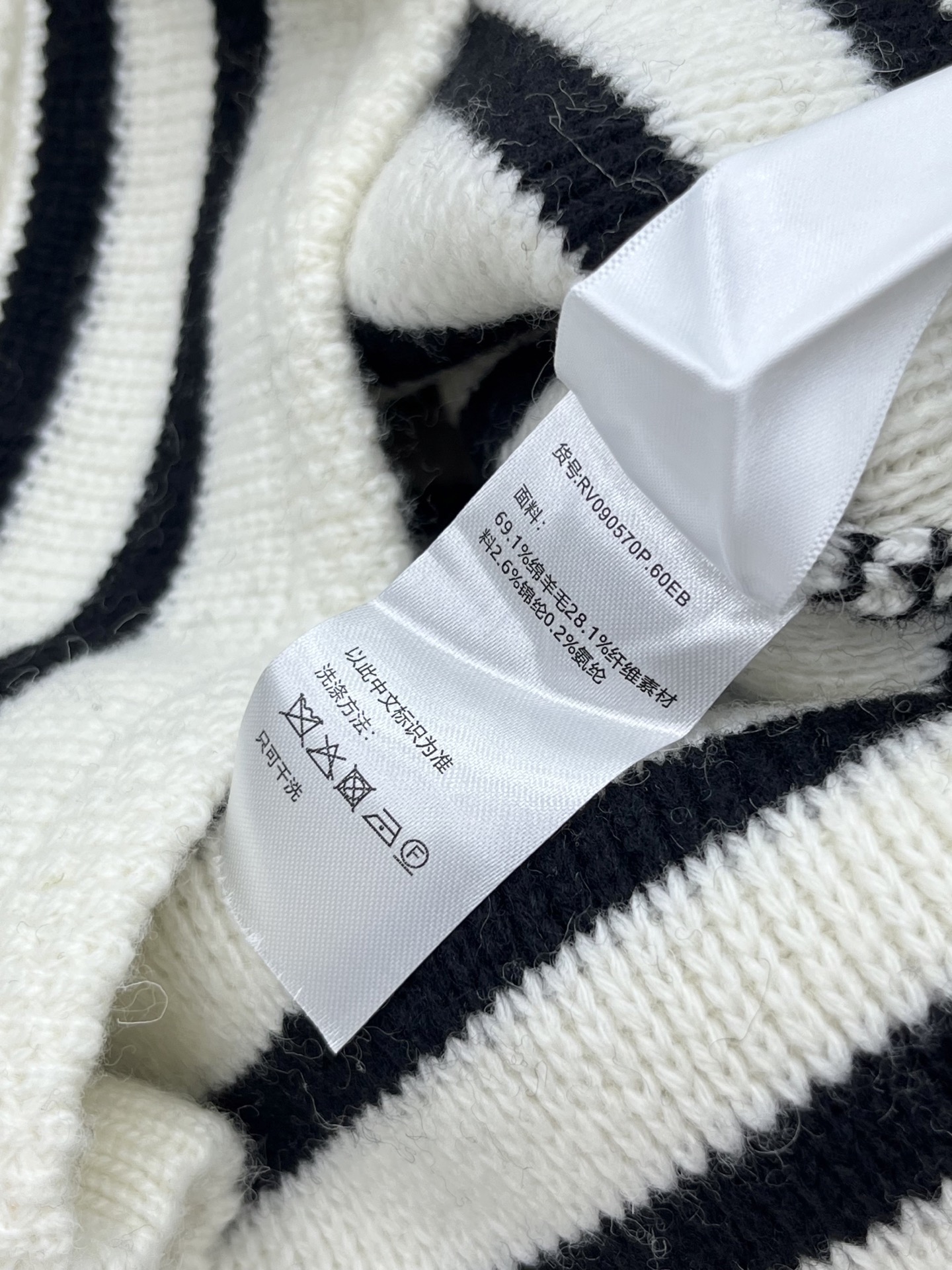 2c08e0afbeaa1875417b59ea5179483d_1762333018_9895.jpg 2c08e0afbeaa1875417b59ea5179483d_1762333018_9895.jpg