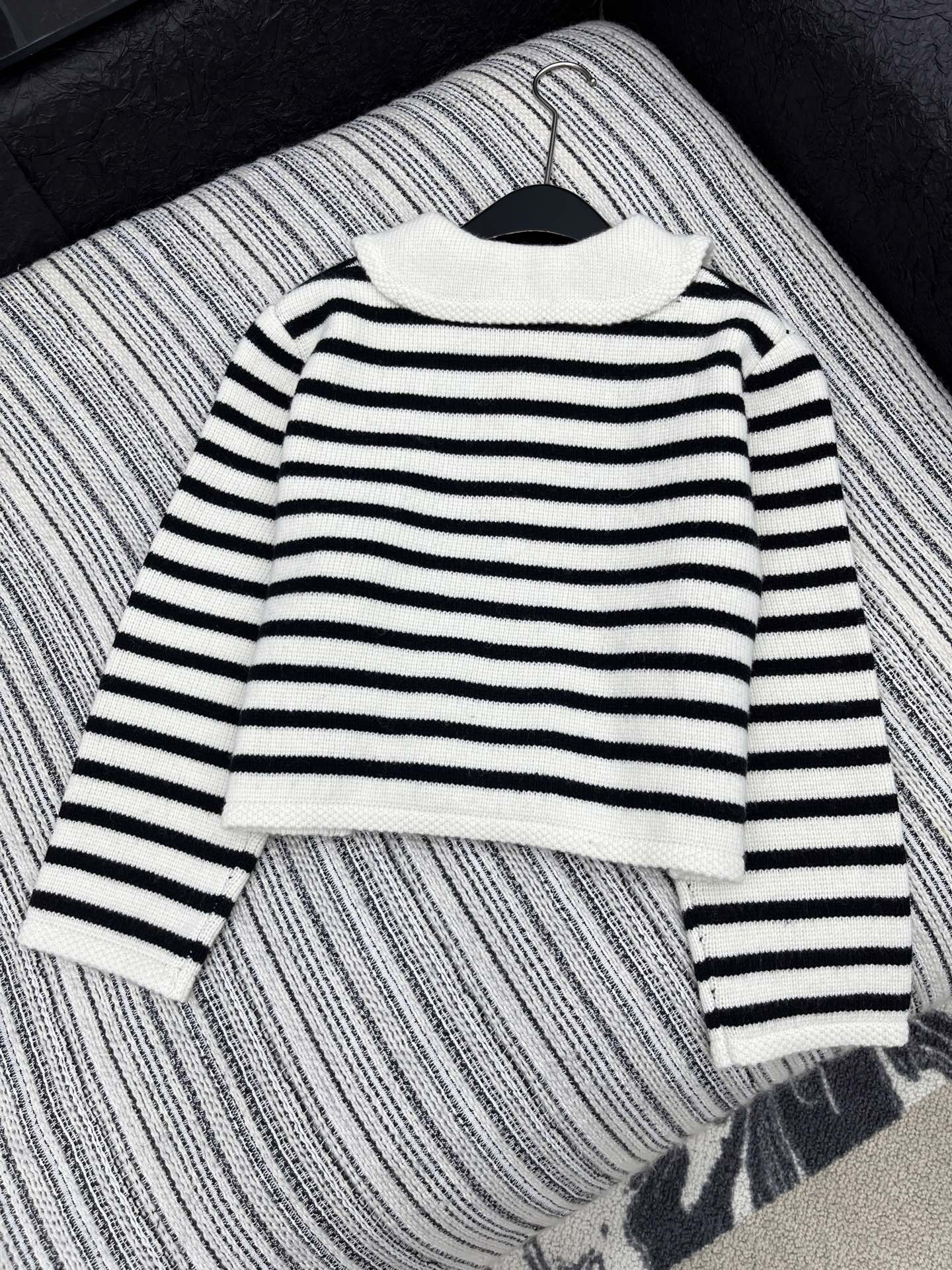 2c08e0afbeaa1875417b59ea5179483d_1762333019_1833.jpg 2c08e0afbeaa1875417b59ea5179483d_1762333019_1833.jpg