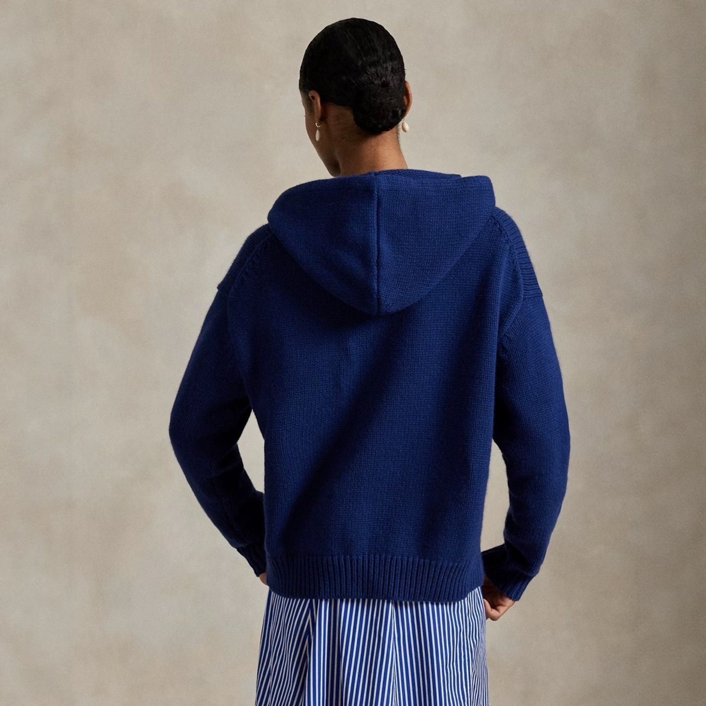 2c08e0afbeaa1875417b59ea5179483d_1762333326_7034.jpg 2c08e0afbeaa1875417b59ea5179483d_1762333326_7034.jpg