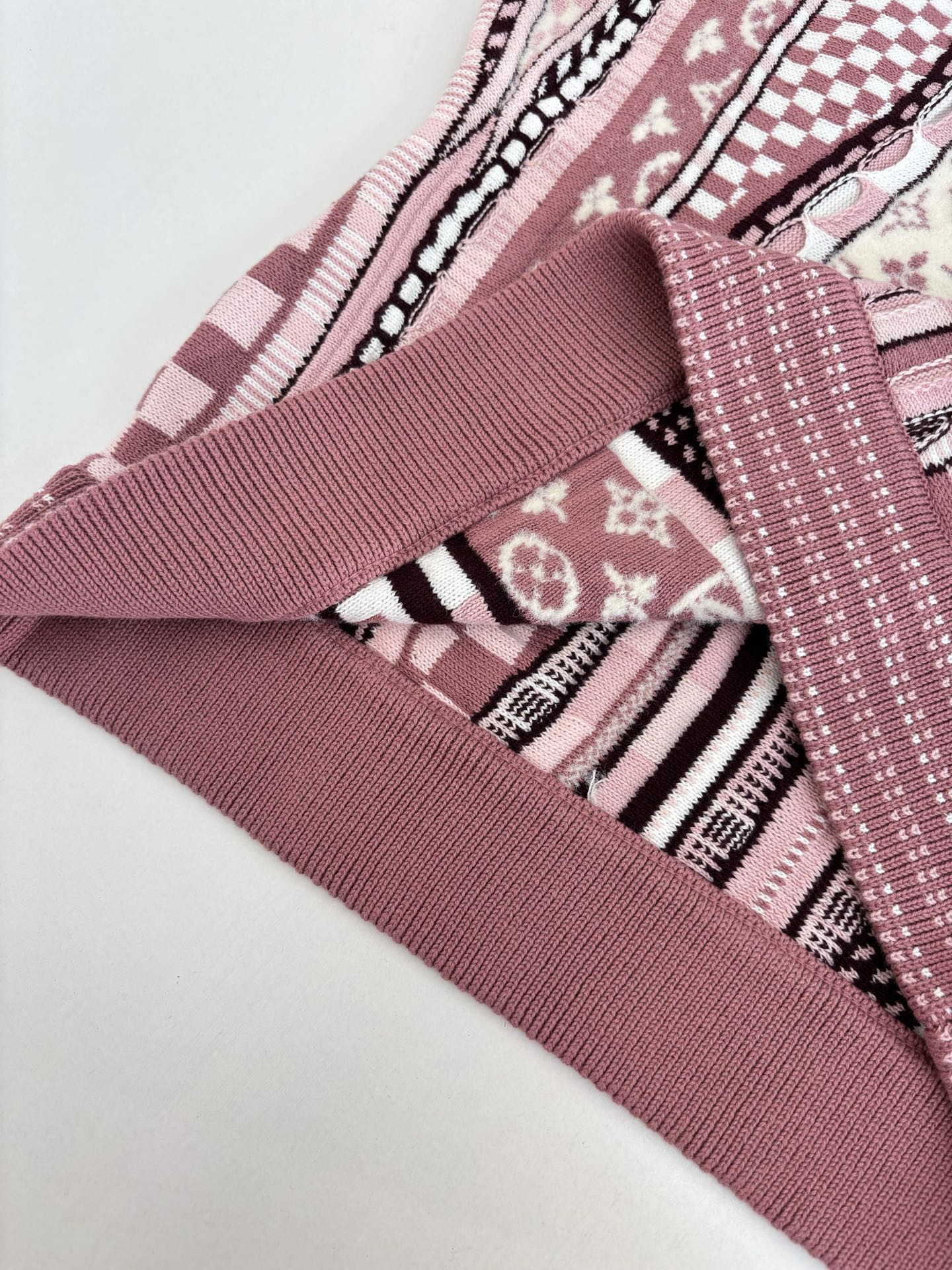 629f363bd614e12e645f39d6f1c445a2_1764145353_3603.jpg 629f363bd614e12e645f39d6f1c445a2_1764145353_3603.jpg