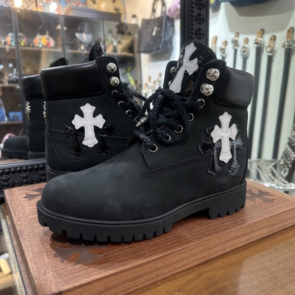 크롬 하트 화이트 앤 블랙 에나멜 가죽 앵클 부츠 117934