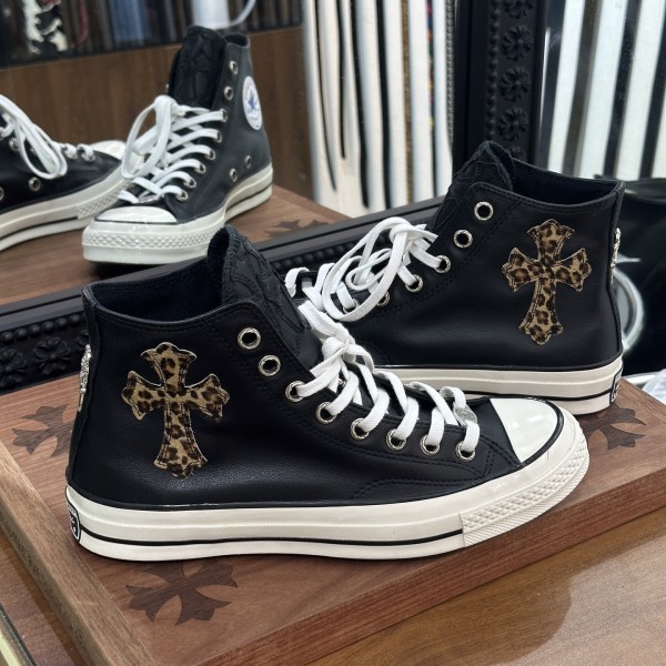 레오파드 프린트와 말털 장식이 있는 크롬하츠 가죽 하이탑