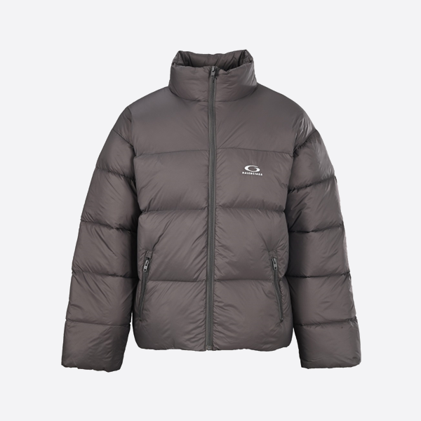 발렌시아가 원형 로고 스탠드업 칼라 다운 재킷