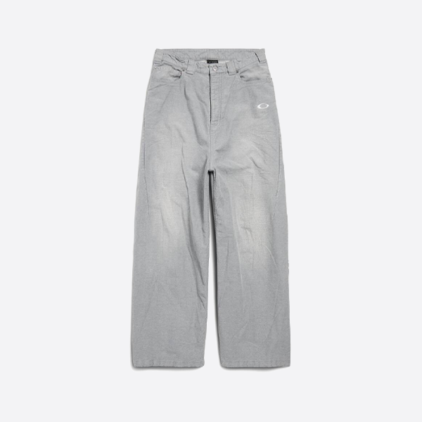 발렌시아가 디스트레스드 데님 팬츠