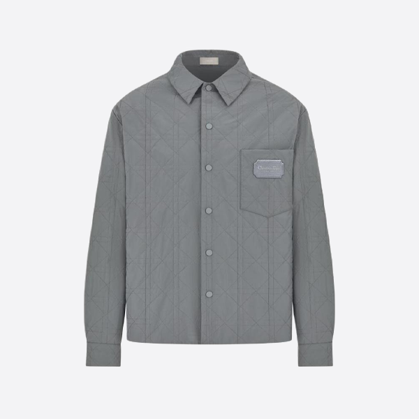 디올의 새로운 다이아몬드 패턴 셔츠 재킷